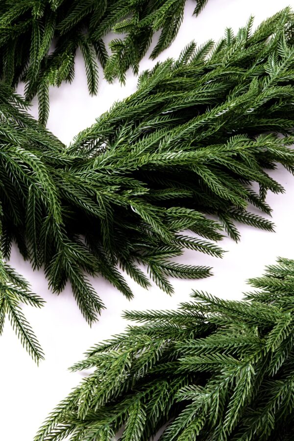 Girland 2 Nordic Spruce Soft – 100% PE prémium karácsonyi girland